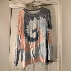 Tie dye long sleeve tee